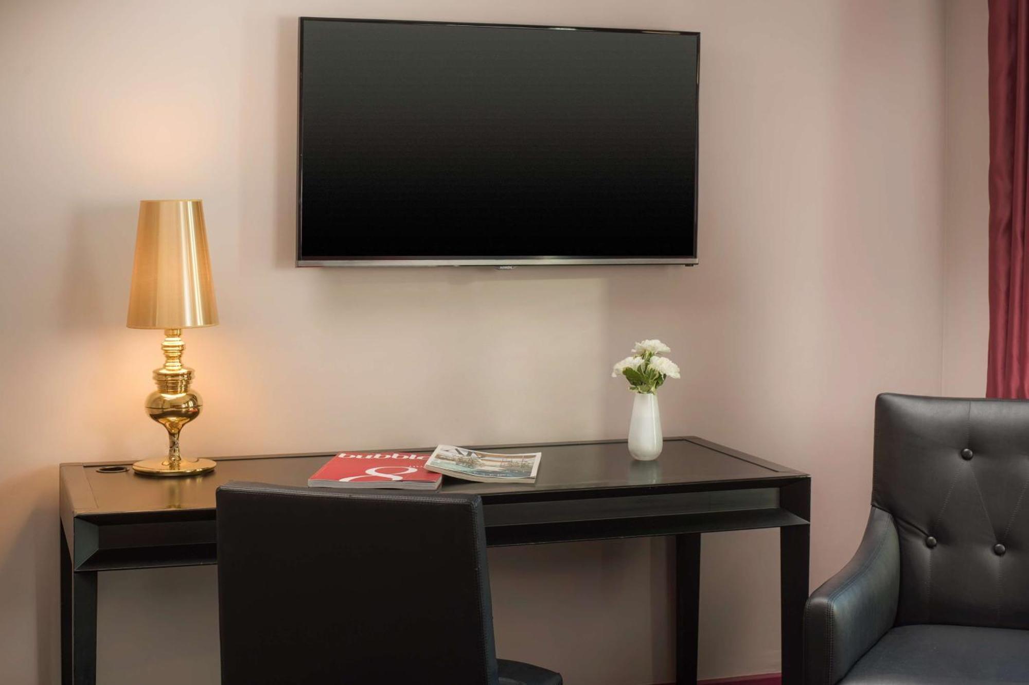 Hotel Nh Collection Paris Ponthieu Champs-Elysees 4*