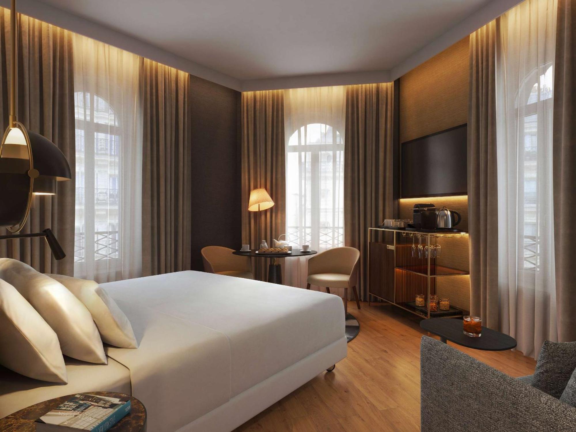 Hotel Nh Collection Paris Ponthieu Champs-Elysees 4*
