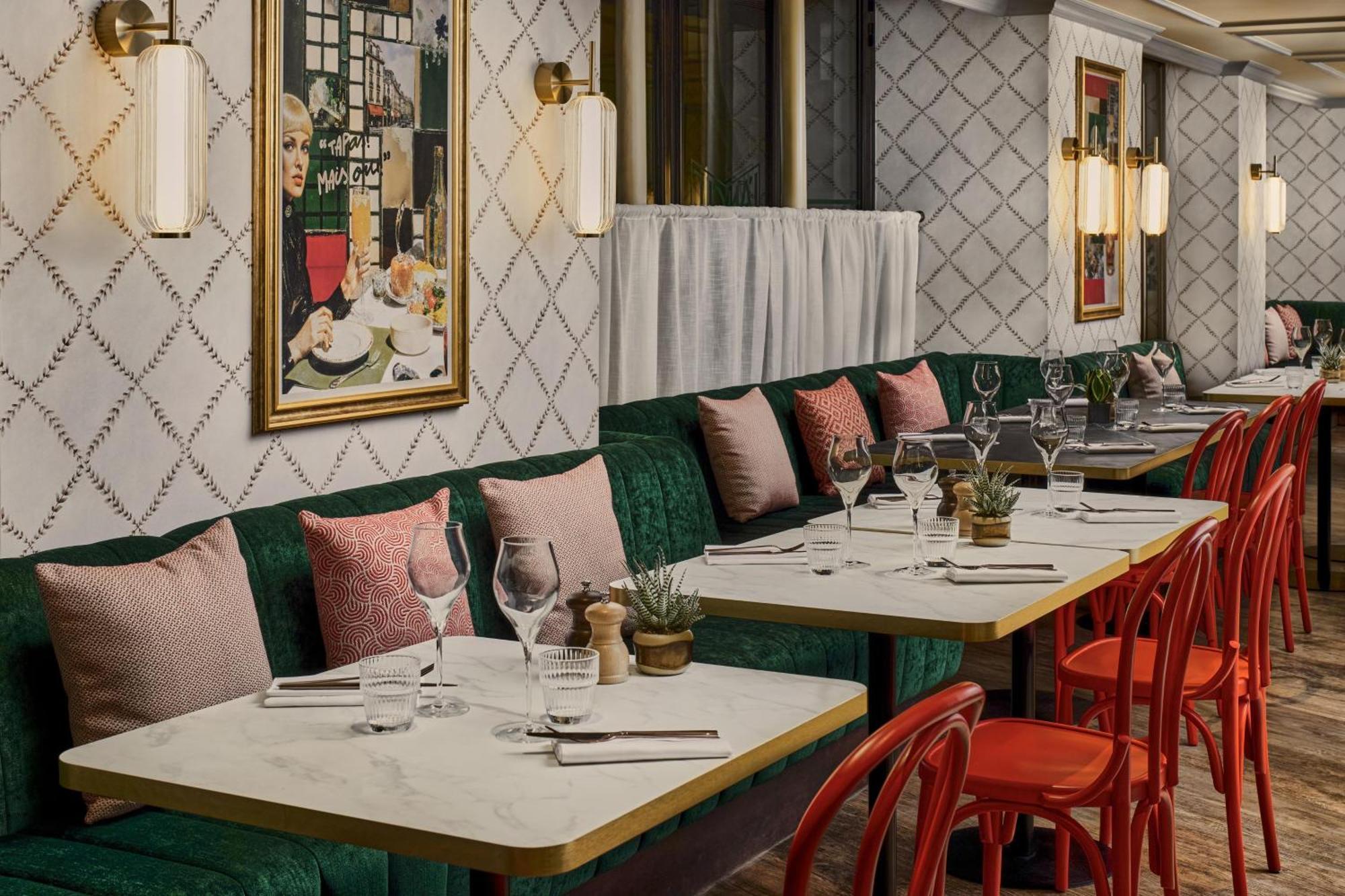 Hotel Nh Collection Ponthieu Champs-elysees 4*