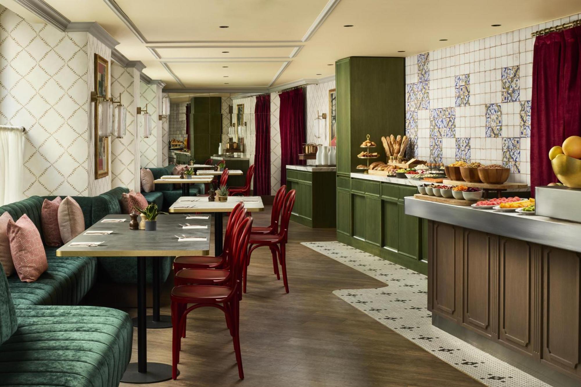 Hotel Nh Collection Ponthieu Champs-elysees 4*