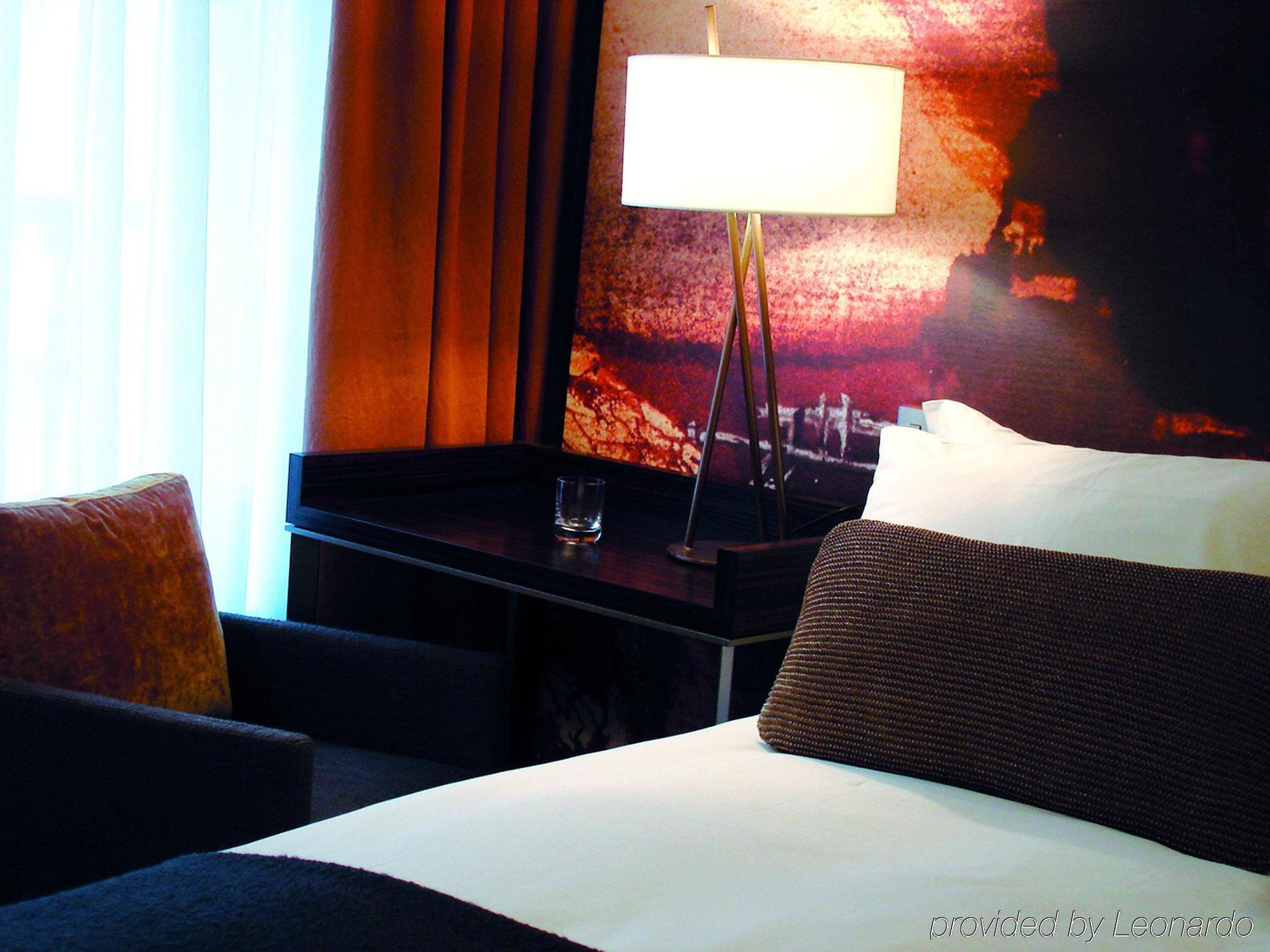 Nh Collection Ponthieu Champs-elysees Hotel Paris