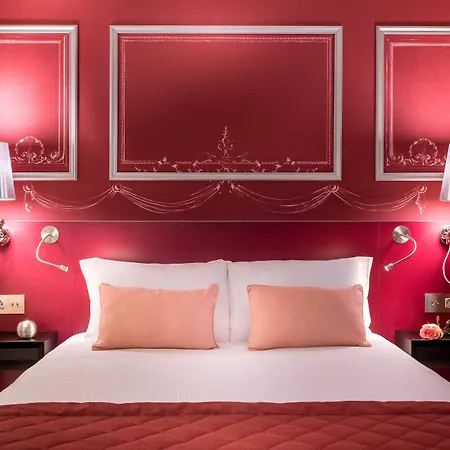 Nh Collection Ponthieu Champs-élysées Hotel 4*