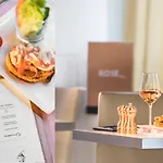 Nh Collection Ponthieu Champs-elysees Hotel Paris